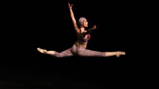 Sinoć je u Kazalištu lutaka održana druga večer Monoplay festivala sola. Publici su se predstavili Mia Zalukar sa koreografijom “Something old”, Deana Gobac sa “Sentimentalno unatrag”, te Roberta Milevoj, Ana-Maria Bogdanović i Bruno Isaković sa svojim Sinoć je u Kazalištu lutaka održana druga večer Monoplay festivala sola. Publici su se predstavili Mia Zalukar sa koreografijom “Something old”, Deana Gobac sa “Sentimentalno unatrag”, te Roberta Milevoj, Ana-Maria Bogdanović i Bruno Isaković sa svojim