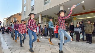 Zadarski karneval 2018: Povorka maškaranih skupina gradskim ulicama Zadarski karneval 2018: Povorka maškaranih skupina gradskim ulicama
