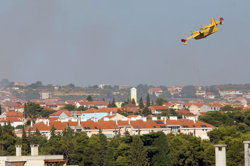 Požar na Plovaniji 11. kolovoza 2013. Foto: Željko Mršić/PIXSELL Požar na Plovaniji 11. kolovoza 2013. Foto: Željko Mršić/PIXSELL