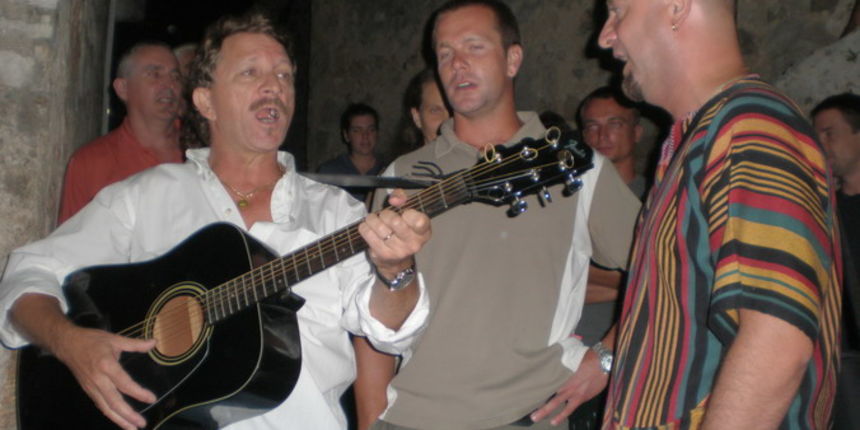 Poezija i Glazba u Gladicovin dvoru