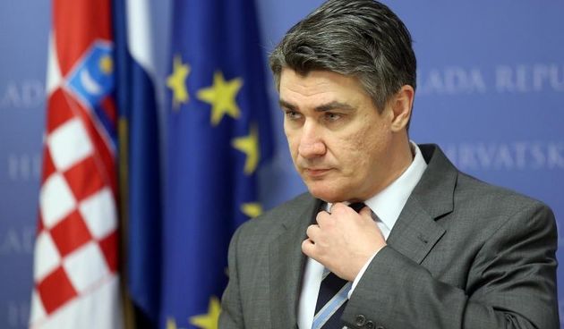 zvanredna konferencija za novinare Predsjednika Vlade Zorana Milanovica. Premijer je na konferenciji objavio kako ce Vlada Saboru uputiti izmjene Zakona o kreditiranju kojim se tecaj franka fiksira na 6,39 sljedecih ogdinu dana. Photo: Igor Kralj/PIXSELL