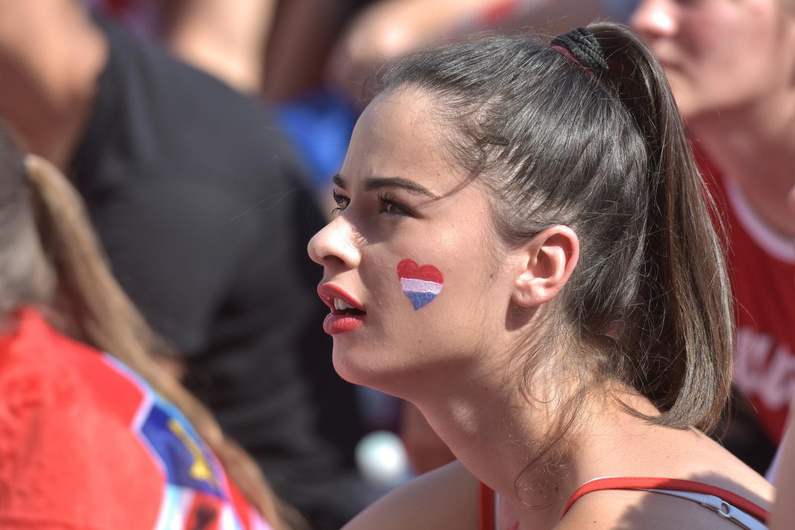 Tisuće Zadrana na Forumu navijalo za Vatrene u finalu Svjetskog prvenstva Tisuće Zadrana na Forumu navijalo za Vatrene u finalu Svjetskog prvenstva