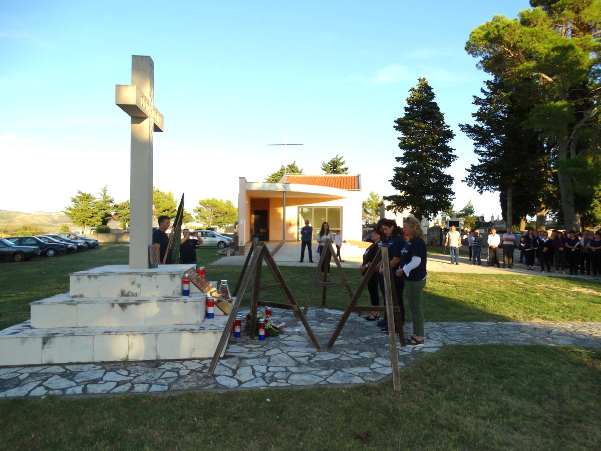 Vukšić: Položeni vijenci za žrtve Domovinskog rata