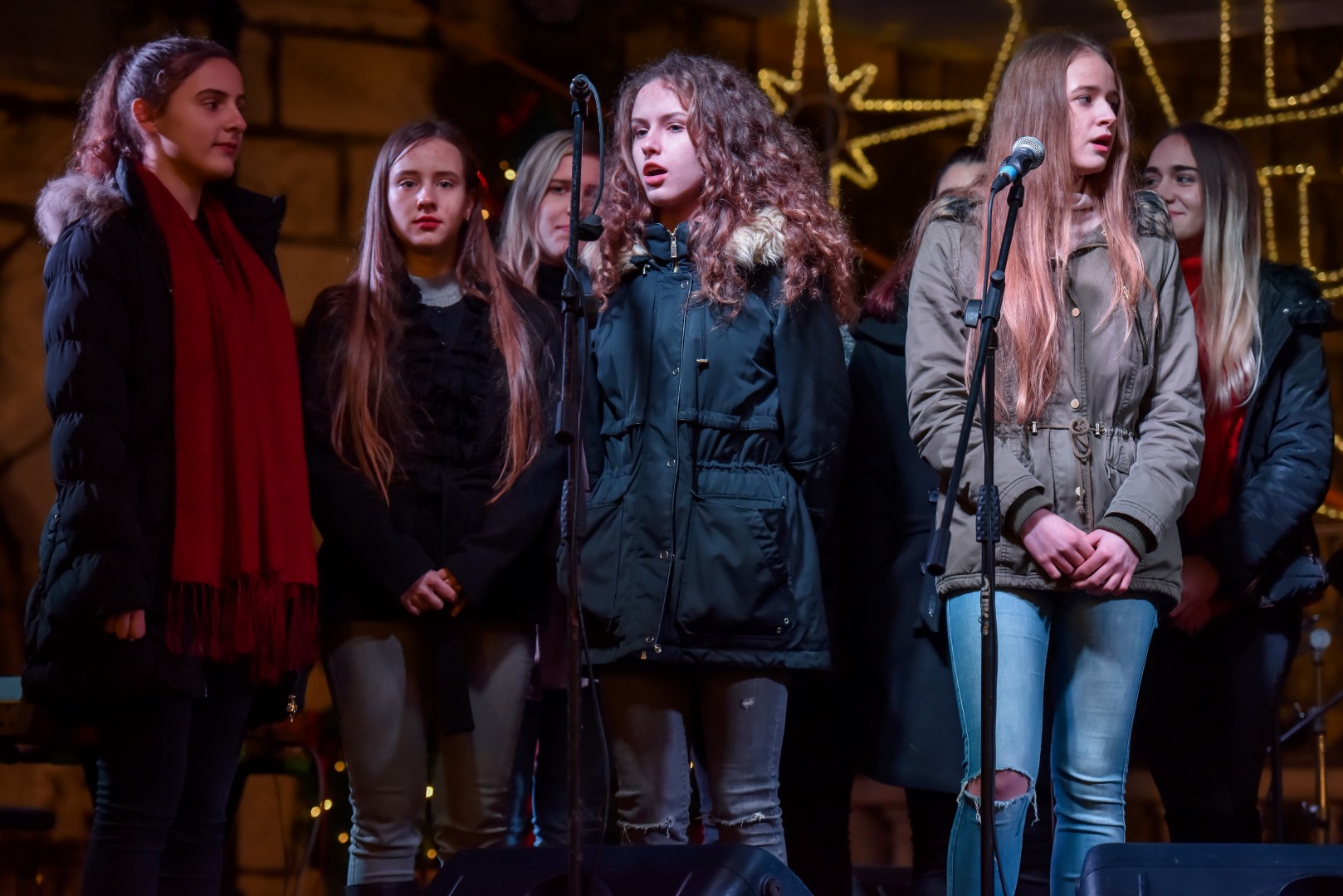 Mia Negovetić i klapa Munita oduševili na Adventu