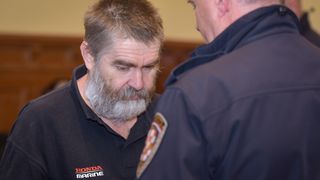 Počelo suđenje Josipu Rođaku koji je bacio četvero djece s balkona Počelo suđenje Josipu Rođaku koji je bacio četvero djece s balkona