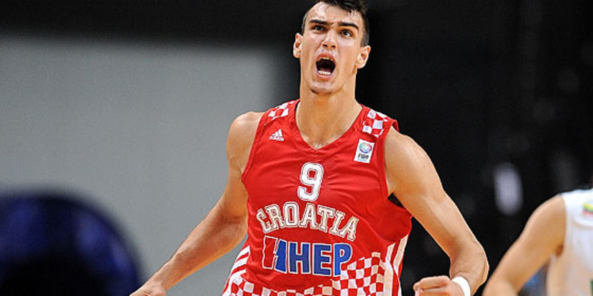 Hrvatska košarkaška reprezentacija U18: Dario Šarić, foto: fibaeurope.com Hrvatska košarkaška reprezentacija U18: Dario Šarić, foto: fibaeurope.com