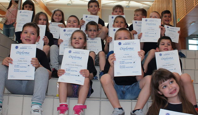 PK Jadera: Dodjela diploma za 17 novih plivača