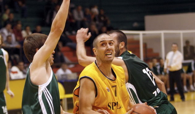 Split, 141011.Dvorana Gripe.Kosarkaska utakmica  A-1 lige: Split – Borik Na slici: Toni Dijan (7)Foto: Vojko Basic / CROPIX