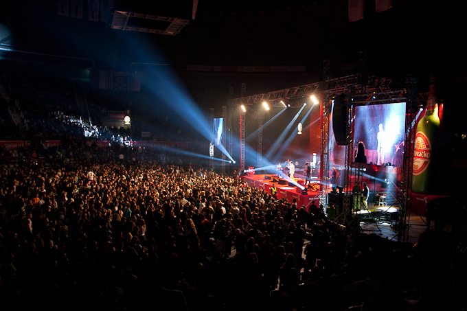 Karlovacko live: Halid Beslic i Crvena jabuka u dvorani Kresimir Cosic u Zadru, Foto: Leo Banic Karlovacko live: Halid Beslic i Crvena jabuka u dvorani Kresimir Cosic u Zadru, Foto: Leo Banic