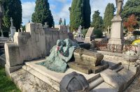 Gradsko groblje Zadar – stare grobnice i impresivni kipovi Gradsko groblje Zadar – stare grobnice i impresivni kipovi