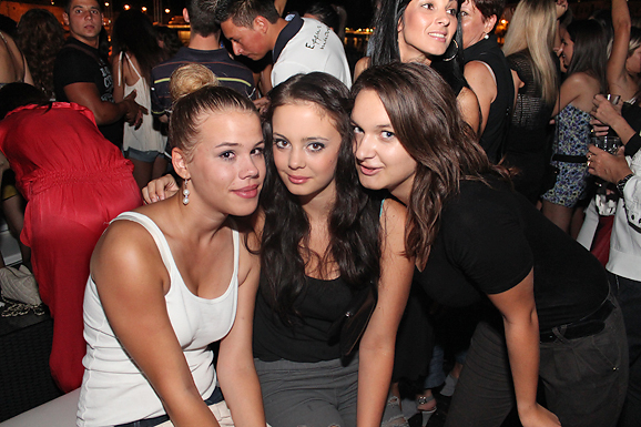 Severina na Ponton Festivalu, 30. srpnja (foto:Saša Čuka) Severina na Ponton Festivalu, 30. srpnja (foto:Saša Čuka)