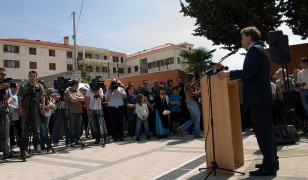 Svecano otvaranje obnovljene osnovne skole Kruno Krstic u Arbanasima