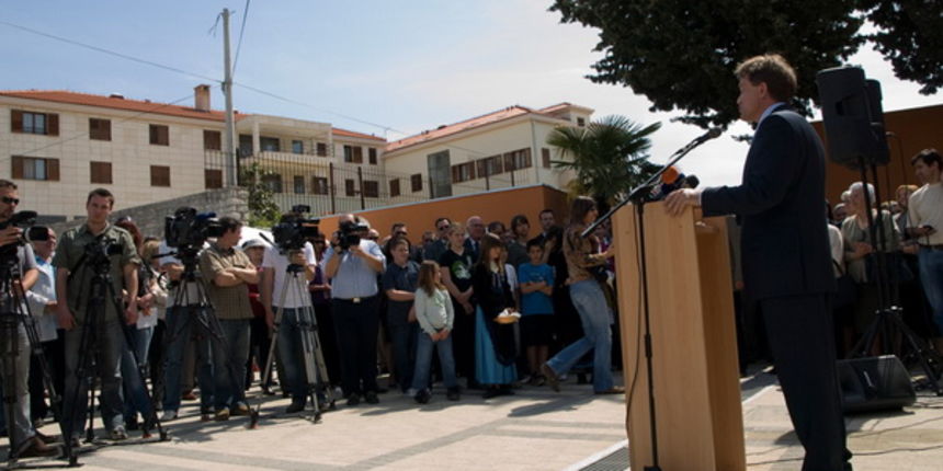 Svecano otvaranje obnovljene osnovne skole Kruno Krstic u Arbanasima