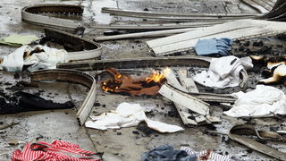 Zadar, 010311.
Jutros je izbio pozar u stanu u ulici Put Murata na Vostarnici. Za vrijeme nastanka pozara u stanu su bile dvije osobe koje su izasle neozlijedjene. Vatrogasci su na terenu, a ocevid je u tijeku.
Foto: Jure Miskovic / CROPIX