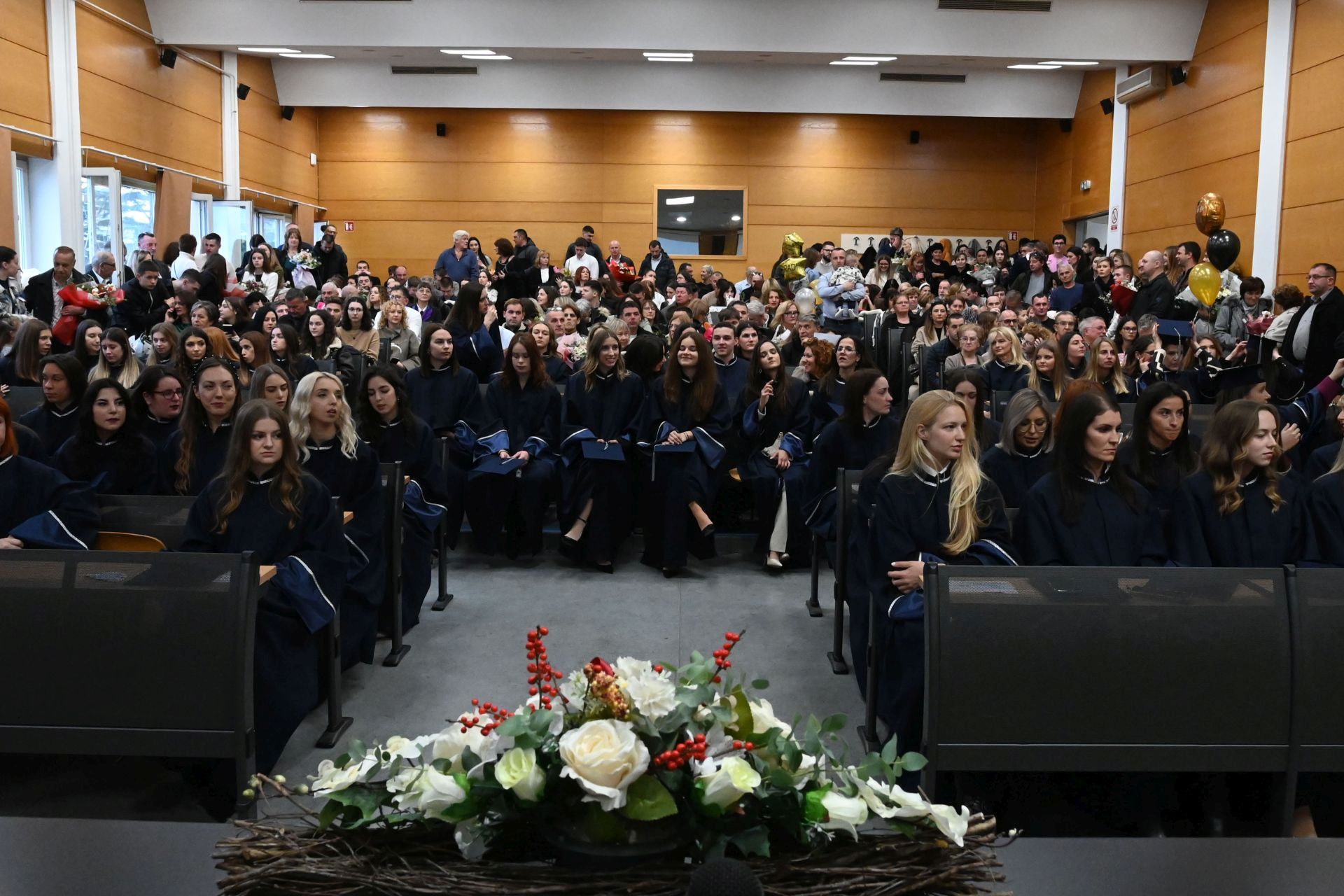 Sveučilište u Zadru: Promocija prvostupnika ranog i predškolskog odgoja i obrazovanja Sveučilište u Zadru: Promocija prvostupnika ranog i predškolskog odgoja i obrazovanja