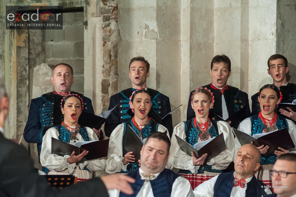 Adventski koncert ansambla Lado u prepunoj u crkvi sv. Nikole Adventski koncert ansambla Lado u prepunoj u crkvi sv. Nikole