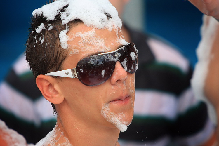 Novalja / Zrce, 260811.
Tematski blok: Pjena party u Aquariusu. Jedan od zastitnih znakova zrcanskog kluba Aquarius je pjena party. Svakodnevni je sastavni dio Aquariusovih After Beach Partyja. Taj jednostavan dogadjaj izuzetno veseli partijanere koji rad