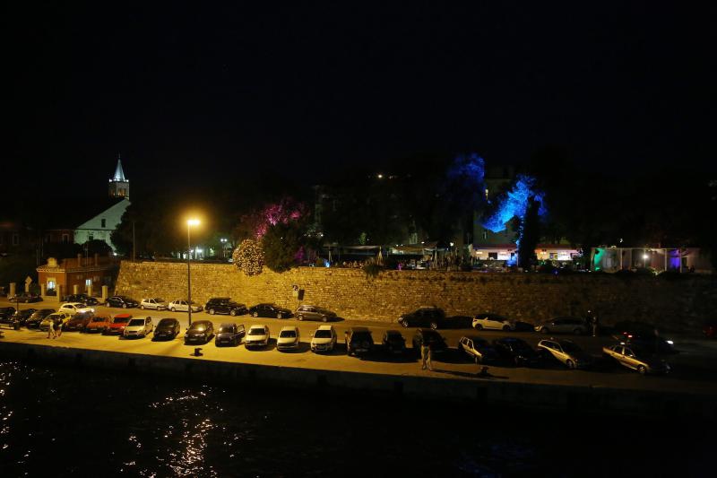 Panoramske fotografije s trajekta koji vozi od Zadra do otoka Ugljana. Photo: Filip Brala/PIXSELL Autor  Filip Brala/PIXSELL KLJUČNE RIJEČI  panorama, morske orgulje, pozdrav suncu, trajekt, riva