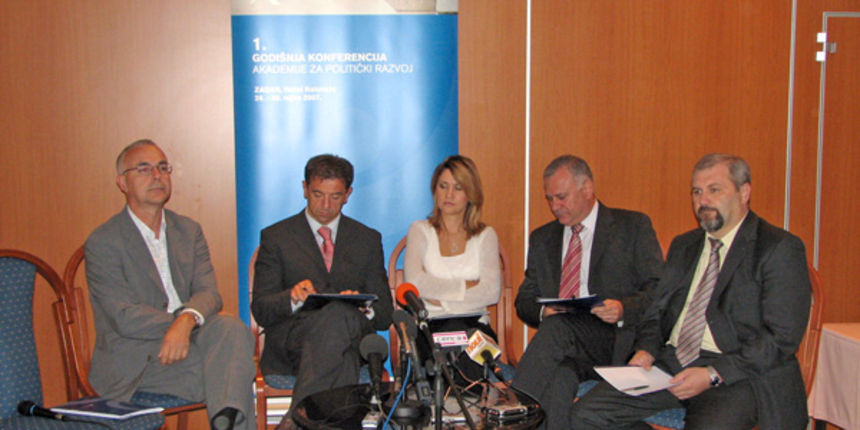 Akademija – političari Akademija – političari