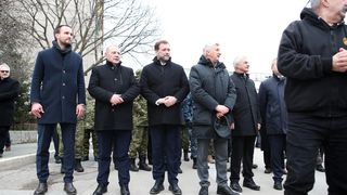 Mimohod pripadnika OSRH i MUP-a s ratnim zastavama povodom 30. obljetnice VRO Maslenica Mimohod pripadnika OSRH i MUP-a s ratnim zastavama povodom 30. obljetnice VRO Maslenica