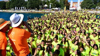 10. dm Millennium Jump na zadarskoj rivi – 3 tisuće skakača poslalo prekrasnu priču u svijet 10. dm Millennium Jump na zadarskoj rivi – 3 tisuće skakača poslalo prekrasnu priču u svijet