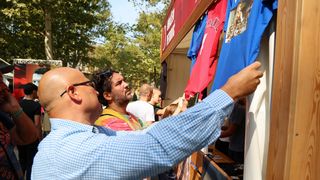 Druženje s košakašima povodom 60. rođendana Dražena Petrovića Druženje s košakašima povodom 60. rođendana Dražena Petrovića