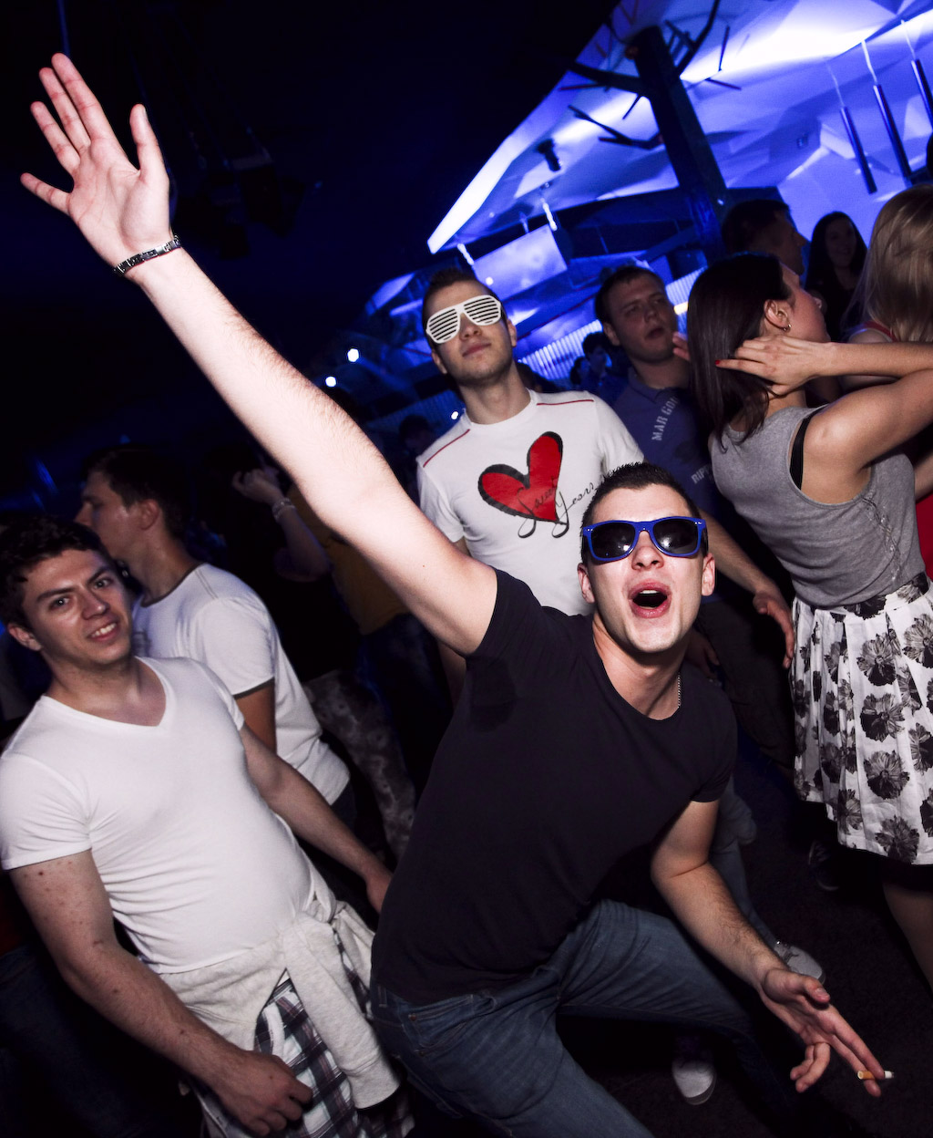 Subota u zagrebačkom Aquariusu protekla je u zagrijavanju za Moonsplash festival koji će se u zrćanskom Aquariusu održati od 11. do 13. kolovoza. Na Moonsplashu će nastupiti planetarne zvijezde elektroničke glazbe: Benny Benassi, Merk & Kremont, Dimitri V Subota u zagrebačkom Aquariusu protekla je u zagrijavanju za Moonsplash festival koji će se u zrćanskom Aquariusu održati od 11. do 13. kolovoza. Na Moonsplashu će nastupiti planetarne zvijezde elektroničke glazbe: Benny Benassi, Merk & Kremont, Dimitri V