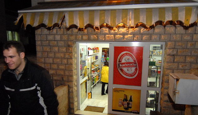 Trgoovina Pijor, Andrija Lucic / CROPIX