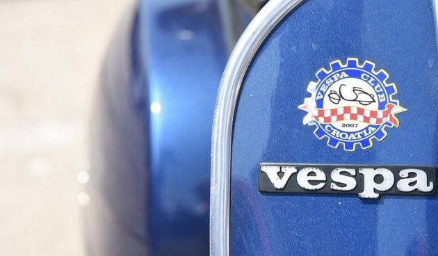 U Biogradu na moru zapoceo je Vespa World Days 2015 koji traje od 11-14. lipnja. Ocekuje se dolazak 5000 vozaca iz 32 zemlje. Photo: Hrvoje Jelavic/PIXSELL