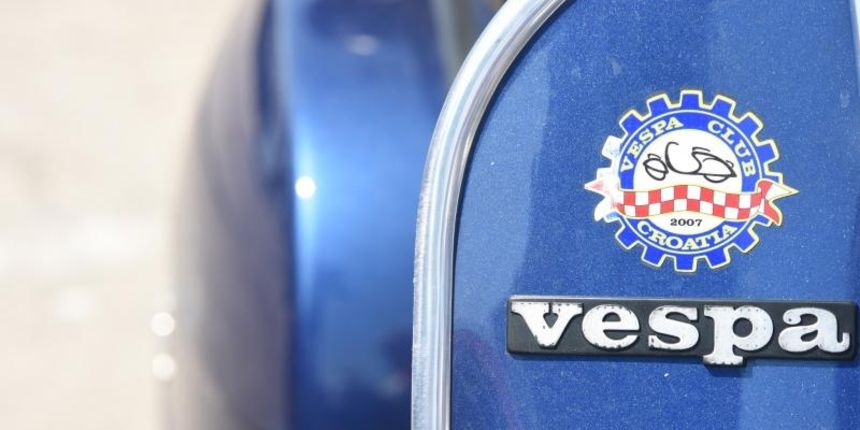U Biogradu na moru zapoceo je Vespa World Days 2015 koji traje od 11-14. lipnja. Ocekuje se dolazak 5000 vozaca iz 32 zemlje. Photo: Hrvoje Jelavic/PIXSELL