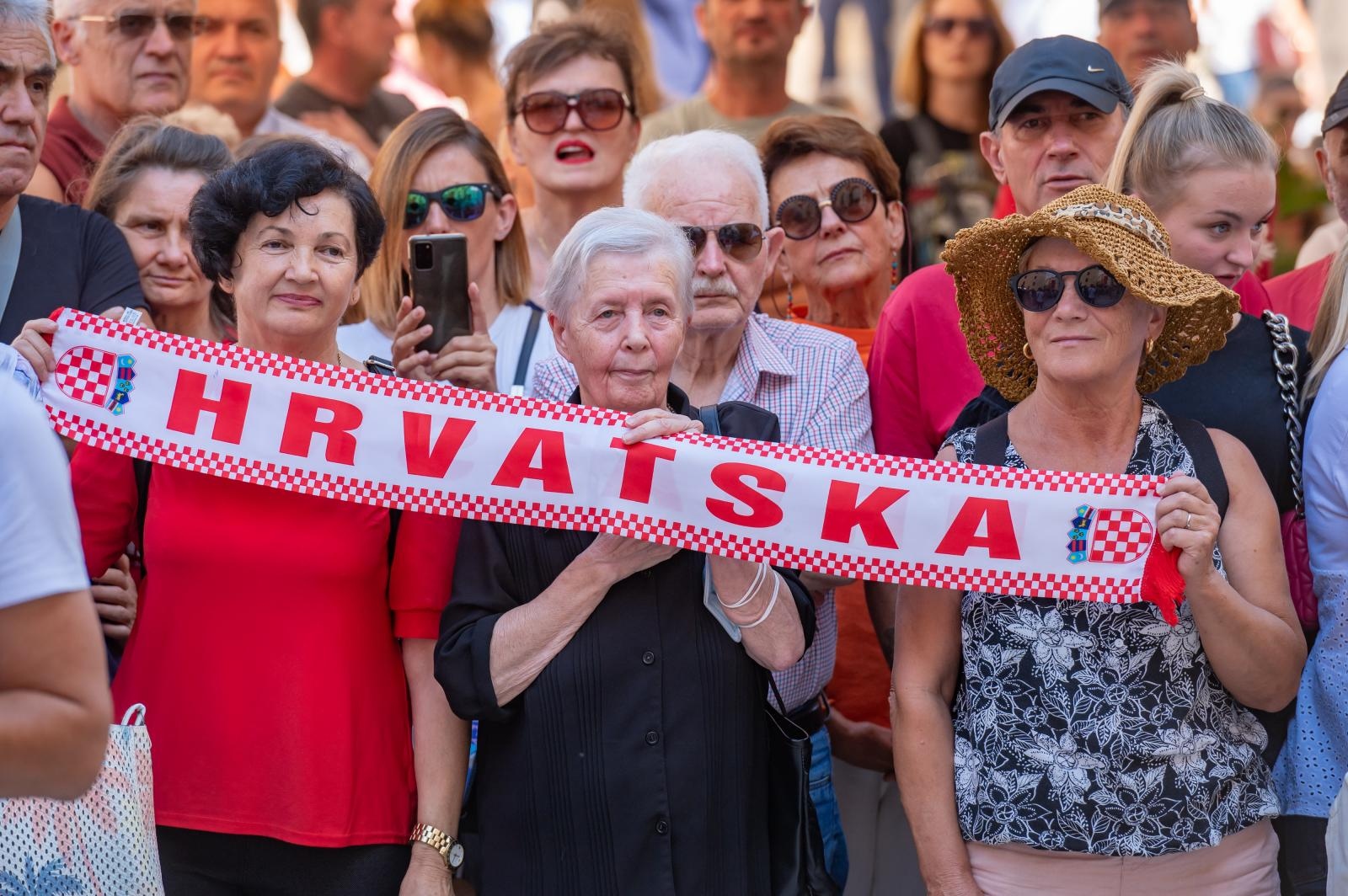 Na Narodnom trgu održan prosvjed “Krik za slobodu” protiv epidemioloških mjera