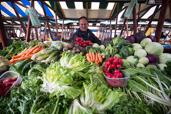 Đir po pijaci, 17. travnja 2012. (foto:Saša Čuka)
