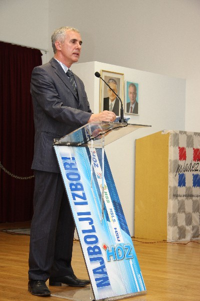 Predizborni skup HDZ-a u Sukosanu