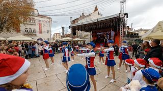 Defile mažoret plesa @ Advent u Zadru Defile mažoret plesa @ Advent u Zadru