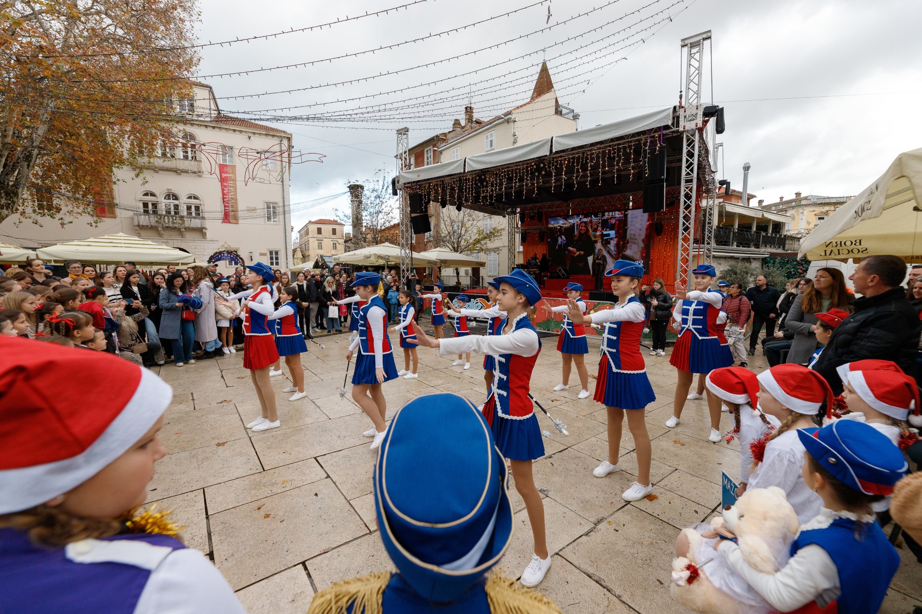 Defile mažoret plesa @ Advent u Zadru Defile mažoret plesa @ Advent u Zadru