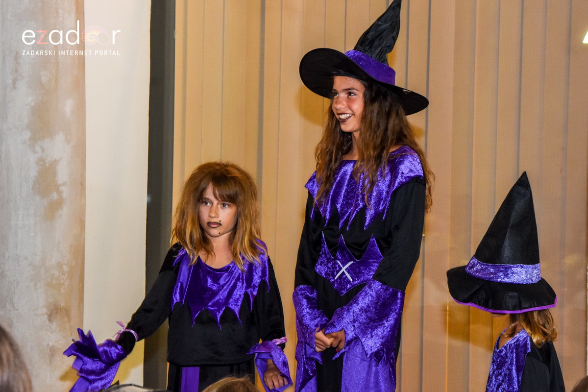 Dječjim karnevalskim danom započeo 59. Paški ljetni karneval