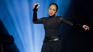 Zagreb, 221111.
Britanska skupina Sade predvodjena karizmatcnom pjevacicom Sade Adu odrzala je veceras koncert u Areni Zagreb u sklopu svoje turneje Sade Live.
Foto: Neja Markicevic / CROPIX