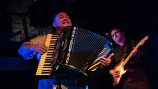 Esma Redžepova, prateći bend Folk Masters i gost Ibus Ibraimovski @ Arsenal Zadar Esma Redžepova, prateći bend Folk Masters i gost Ibus Ibraimovski @ Arsenal Zadar