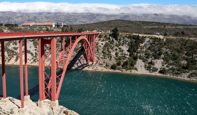 Maslenički most na udaru jake bure