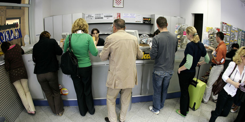 Loto groznica – Igor Sambolec / CROPIX