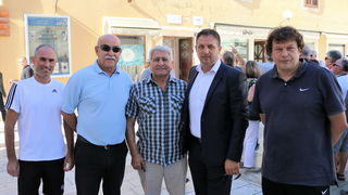 Na zadarskom Narodnom trgu najavljen Virski maraton 2016. Foto: Kažimir Škrbić/Virski list Na zadarskom Narodnom trgu najavljen Virski maraton 2016. Foto: Kažimir Škrbić/Virski list