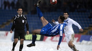 Karlovac, 271110.
Gradski stadion Karlovac
Nogometna utakmica 17. kola Prve HNL izmedju NK Karlovac i NK Zadar.
Na slici: igrac NK Karlovca Karlo Primorac u atraktivnim skaricama.
Foto: Sime Sokota / CROPIX Karlovac, 271110.
Gradski stadion Karlovac
Nogometna utakmica 17. kola Prve HNL izmedju NK Karlovac i NK Zadar.
Na slici: igrac NK Karlovca Karlo Primorac u atraktivnim skaricama.
Foto: Sime Sokota / CROPIX