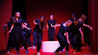 Igrajmo se: Zabranjeno mlađima od 15 strana A