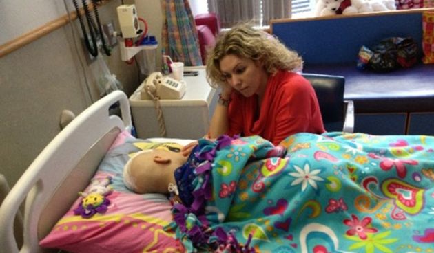 Nora i dalje jako slaba. Muče je temperatura i cijevi katetera, foto: 24sata