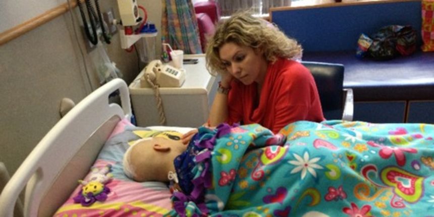 Nora i dalje jako slaba. Muče je temperatura i cijevi katetera, foto: 24sata