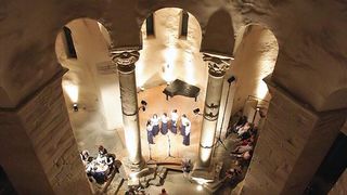 Image 1082941 (auto) Image 1082941 (auto)