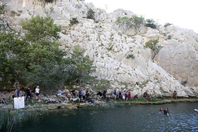 Film o cuvenom indijanskom poglavici Winnetou snima se na lokaciji nacionalnog parka Krka, gdje je prije vise od 50 godina snimana i prva verzija istoimenog filma. Film o cuvenom indijanskom poglavici Winnetou snima se na lokaciji nacionalnog parka Krka, gdje je prije vise od 50 godina snimana i prva verzija istoimenog filma.