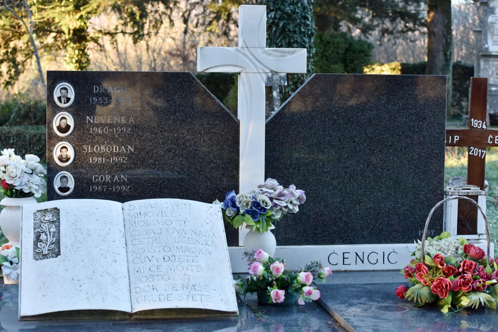 Ervenik: Obilježena 26. godišnjica stradanja obitelji Čengić