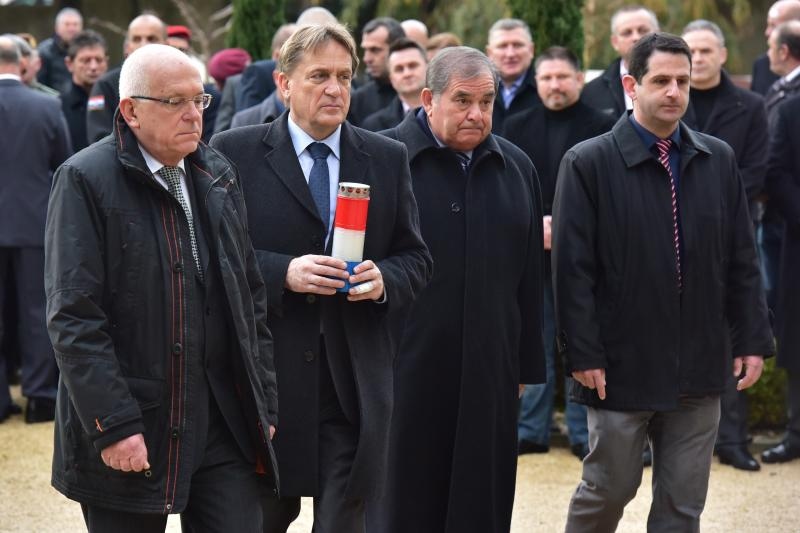 Svecanim postrojavanjem i mimohodom kroz grad postrojbi sudionica obiljezena je 22. obljetnica vojno-redarstvene akcije Maslenica. Photo: Dino Stanin/PIXSELL Svecanim postrojavanjem i mimohodom kroz grad postrojbi sudionica obiljezena je 22. obljetnica vojno-redarstvene akcije Maslenica. Photo: Dino Stanin/PIXSELL