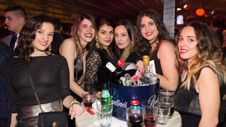 Doček 2017: Najluđa noć na zadarskom Poluotoku privukla više tisuća Zadrana i gostiju Doček 2017: Najluđa noć na zadarskom Poluotoku privukla više tisuća Zadrana i gostiju